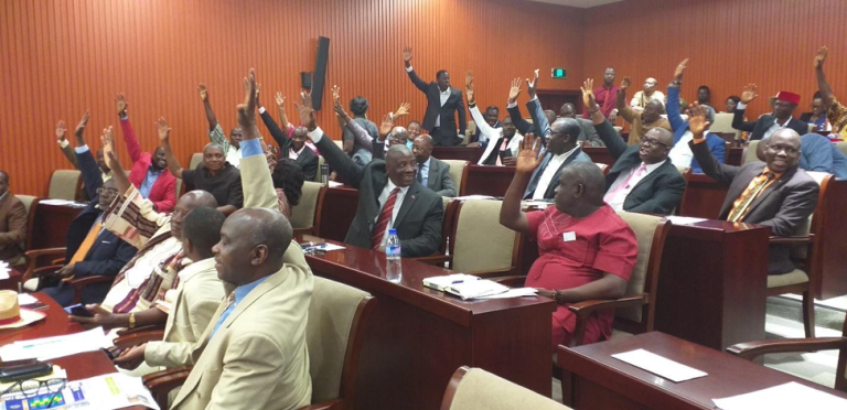 LAWMAKERS-IN-CHAMBERS
